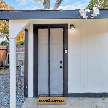 A Cottage - Walk To Uc Davis & Shriners Sacramento Exterior photo