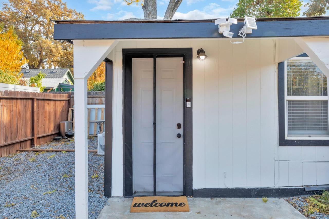 A Cottage - Walk To Uc Davis & Shriners Sacramento Exterior photo